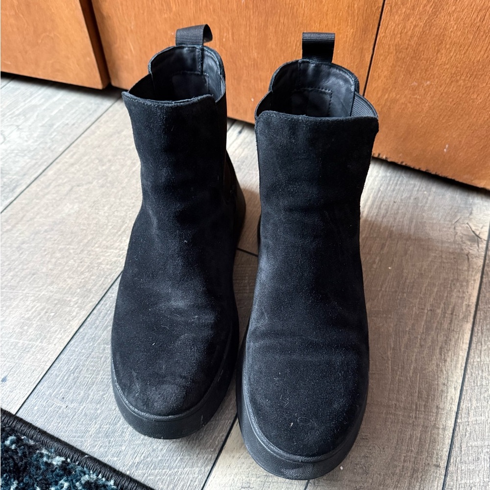 Fitflop F-MODE Black Suede Flatform Chelsea